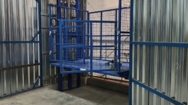 Instalación de Montacargas de 4 Columnas en Sangroniz